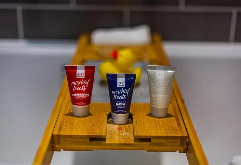 اتاق استاندارد یک نفره, The Rutland Arms Hotel, Bakewell, Derbyshire