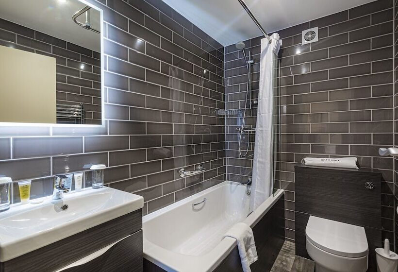 Номер Superior, The Rutland Arms Hotel, Bakewell, Derbyshire