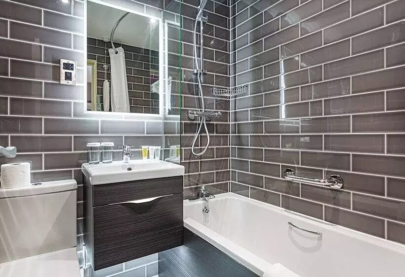 デラックスルーム, The Rutland Arms Hotel, Bakewell, Derbyshire