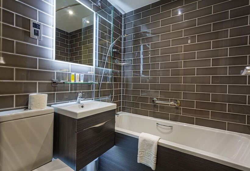 Номер Deluxe, The Rutland Arms Hotel, Bakewell, Derbyshire