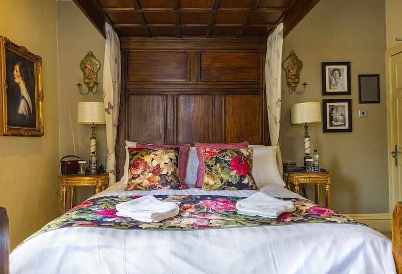 اتاق لوکس, The Rutland Arms Hotel, Bakewell, Derbyshire