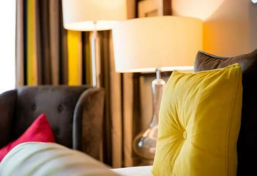 Executive Room, The Tower Hotel, London