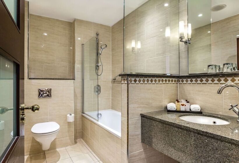 חדר דלוקס, The Caledonian Edinburgh, Curio Collection By Hilton