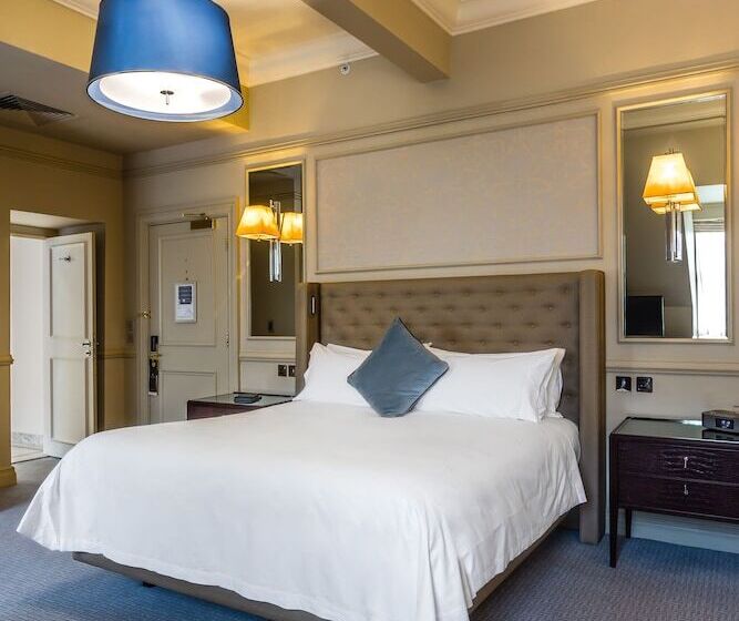 Номер Deluxe, The Caledonian Edinburgh, Curio Collection By Hilton
