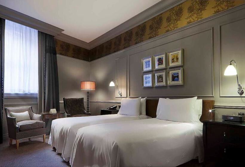 חדר פרמיום, The Caledonian Edinburgh, Curio Collection By Hilton
