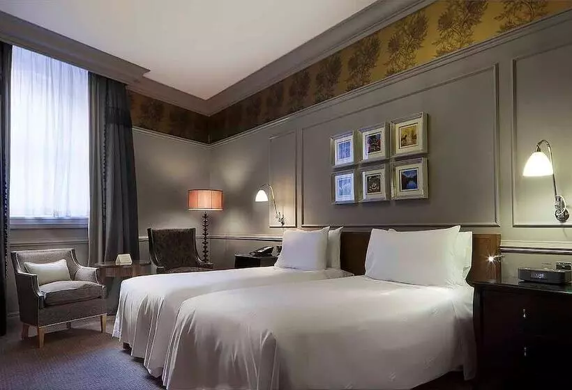 اتاق پرمیوم, The Caledonian Edinburgh, Curio Collection By Hilton