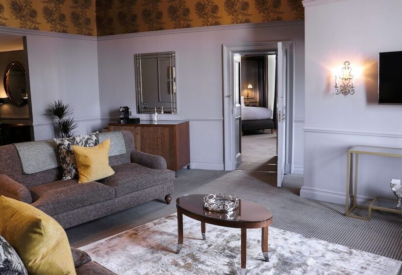 סוויטת 2 חדרי שינה, The Caledonian Edinburgh, Curio Collection By Hilton