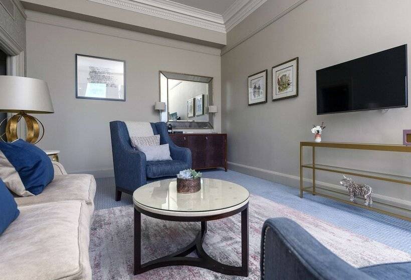 Люкс 2 Спальни, The Caledonian Edinburgh, Curio Collection By Hilton