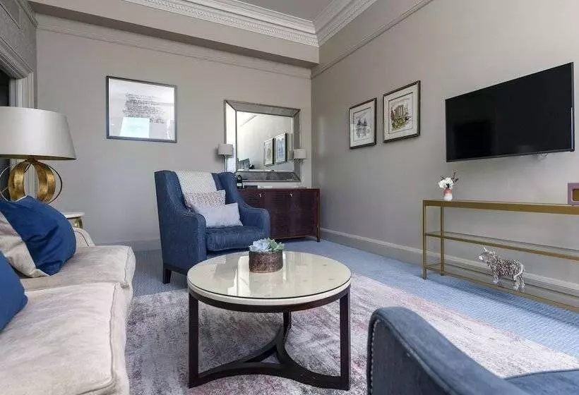 سوئیت 2 خوابه, The Caledonian Edinburgh, Curio Collection By Hilton
