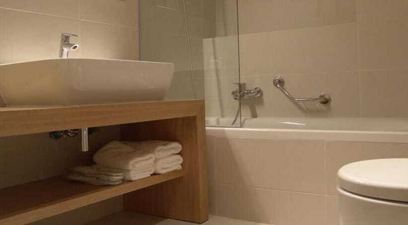 سوییت اجرایی, Domotel Anemolia Mountain Resort