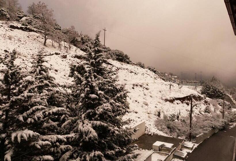 Номер Стандарт Трехместный, Domotel Anemolia Mountain Resort
