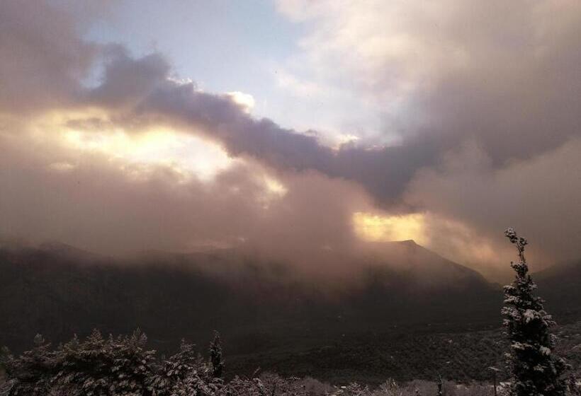 اتاق سه گانه اجرایی با مشاهده, Domotel Anemolia Mountain Resort