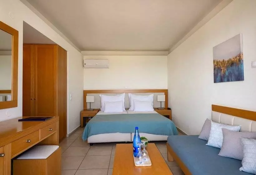 بانگلوی استاندارد, Ariadne Beach  Adults Only