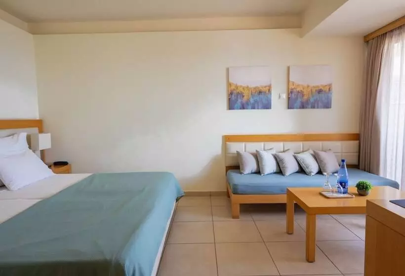 بانگلوی استاندارد, Ariadne Beach  Adults Only