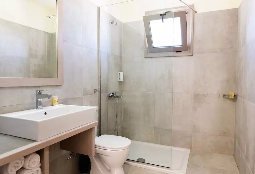 بانگلوی سوپریور, Ariadne Beach  Adults Only