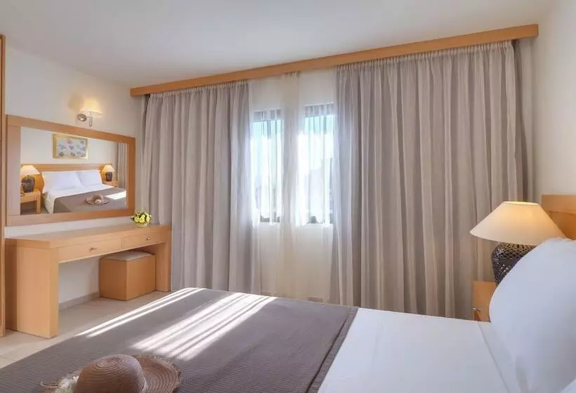 بانگلوی سوپریور, Ariadne Beach  Adults Only