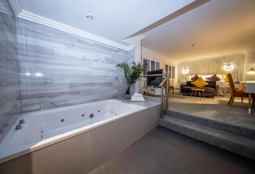 Президентский Люкс, Best Western Plus White Horse