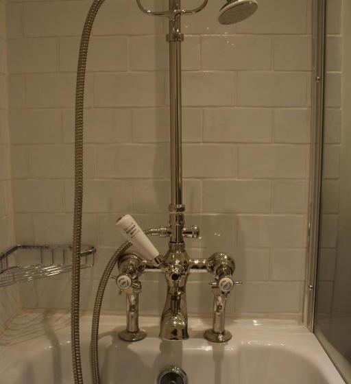 Номер Стандарт, Chequers