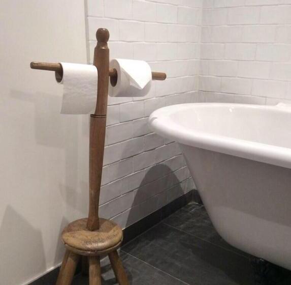 Номер Стандарт, Chequers