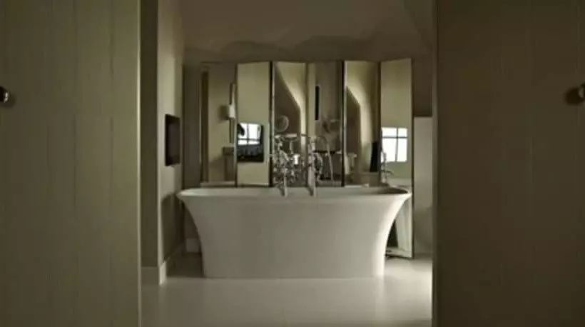 Deluxe Room, Cliveden House An Iconic Luxury