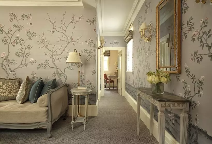 Deluxe Room, Cliveden House An Iconic Luxury