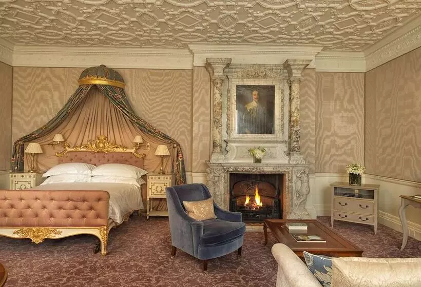 Junior Suite, Cliveden House An Iconic Luxury