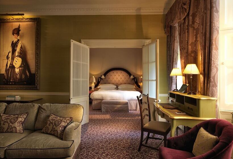 小型套房, Cliveden House An Iconic Luxury