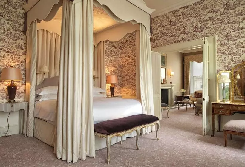 Deluxe Suite, Cliveden House An Iconic Luxury