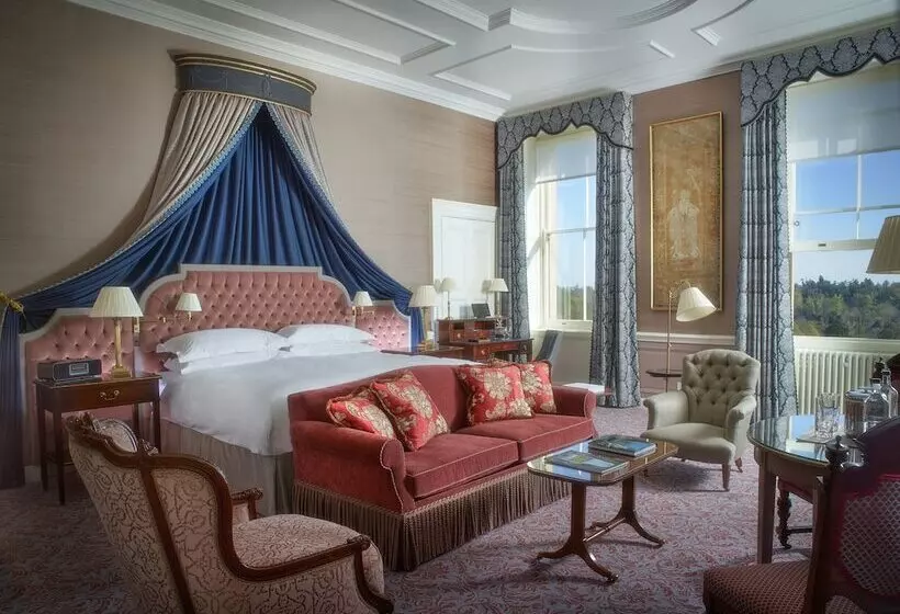 Deluxe Suite, Cliveden House An Iconic Luxury
