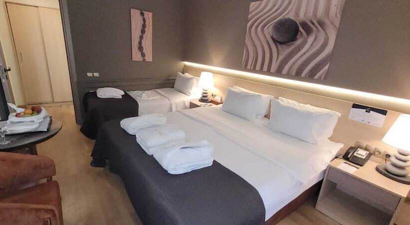 חדר סטנדרט לשלושה, Coral Hotel Athens