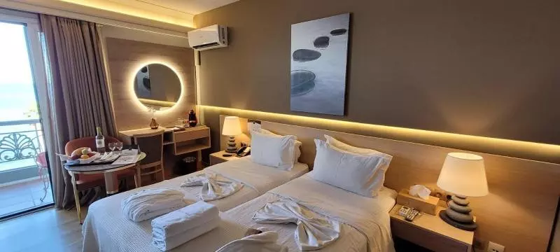 オーシャンビュージュニアスイート, Coral Hotel Athens