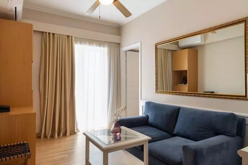オーシャンビュージュニアスイート, Coral Hotel Athens