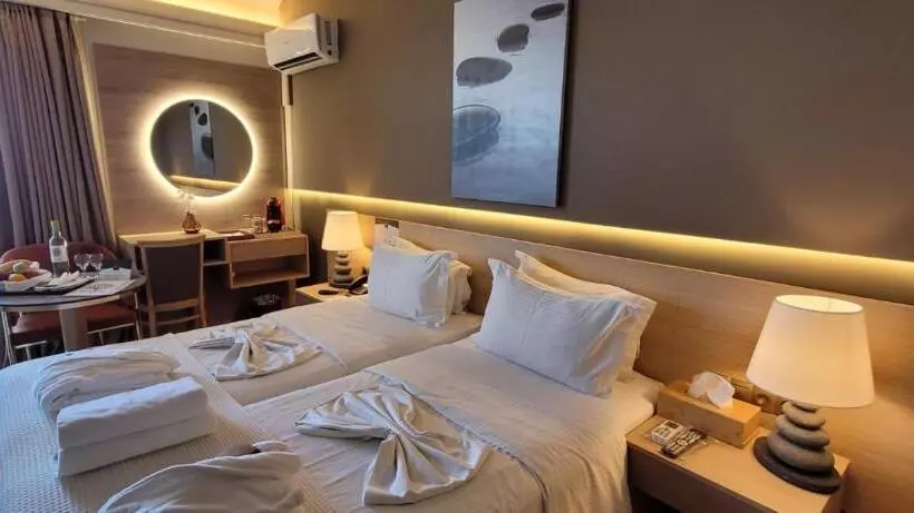 オーシャンビュースタンダードルーム, Coral Hotel Athens