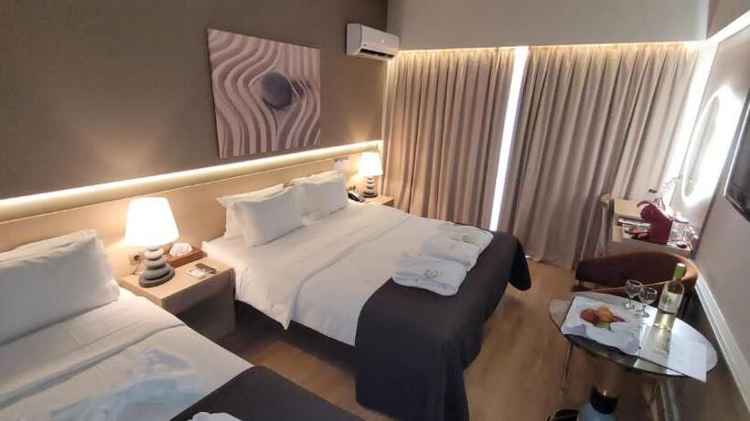 스탠다드 트리플 룸, Coral Hotel Athens