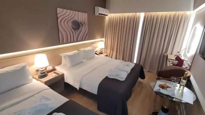 スタンダードトリプルルーム, Coral Hotel Athens