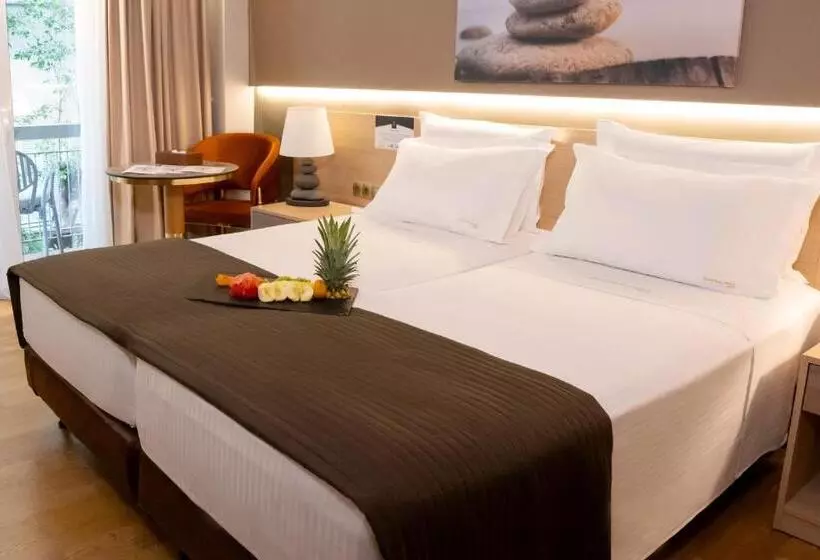 コネクティングルーム（家族用）。, Coral Hotel Athens