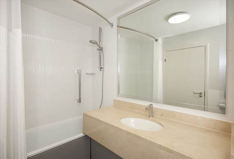 اتاق استاندارد, Orida Hotels Newbury