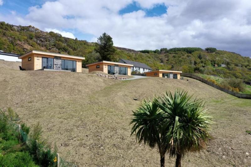 Хижина, Harbour House