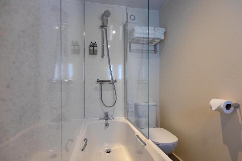 Семейный Номер, Harbour House