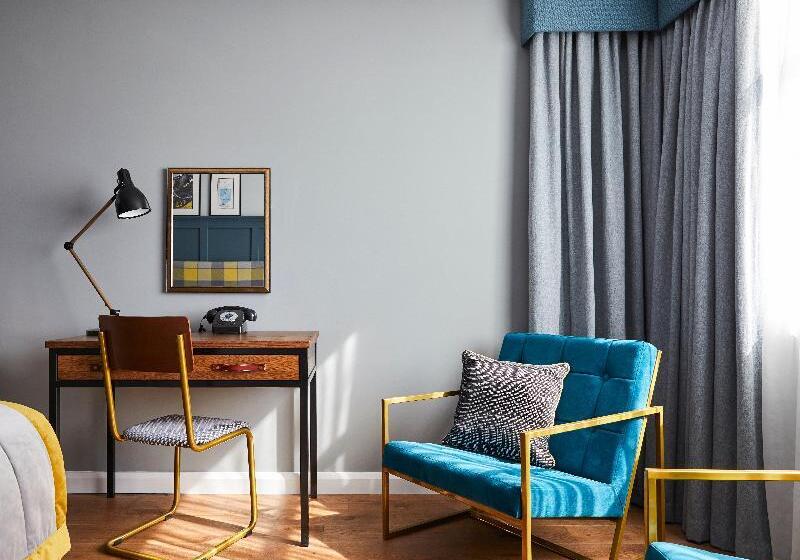 스탠다드 룸 킹사이즈 침대, Indigo   Stratford Upon Avon, An Ihg