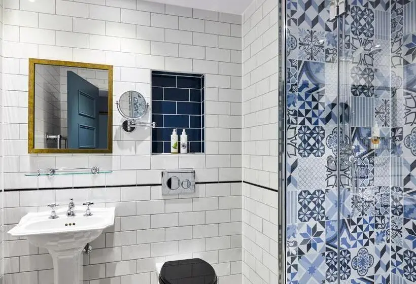 キングサイズベッドのスタンダードルーム, Indigo Stratford Upon Avon, An Ihg