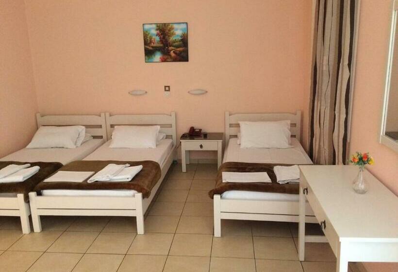 스탠다드 트리플 룸, Isidora