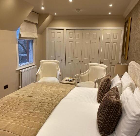 اتاق استاندارد, Langtry Manor