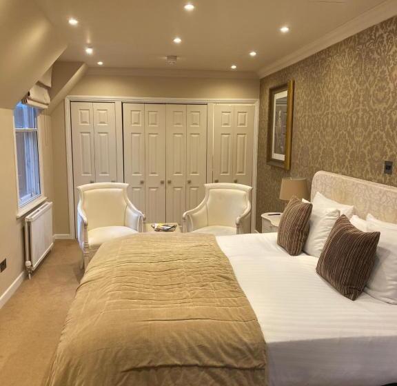اتاق استاندارد, Langtry Manor