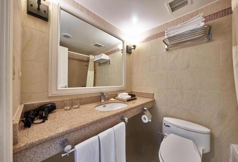 سوئیت خانواده 2 خوابه, Lotte Hotel Guam