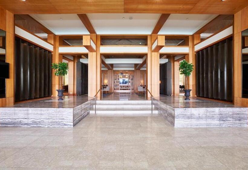 חדר קלאב עם נוף לבריכה, Lotte Hotel Guam