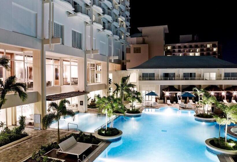 חדר קלאב עם נוף לבריכה, Lotte Hotel Guam