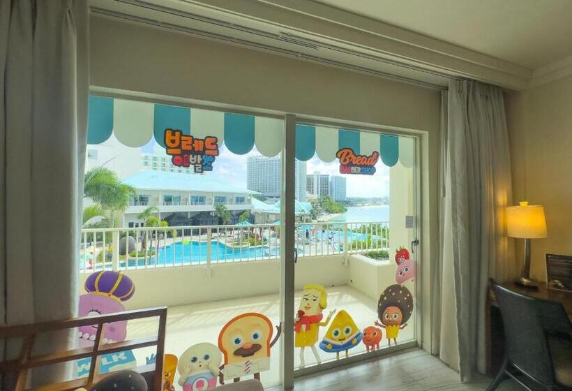 חדר קלאב עם נוף לבריכה, Lotte Hotel Guam