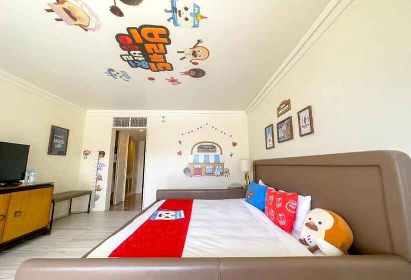 חדר קלאב עם נוף לבריכה, Lotte Hotel Guam