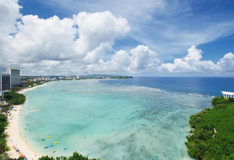 کلبه دلوکس, Lotte Hotel Guam